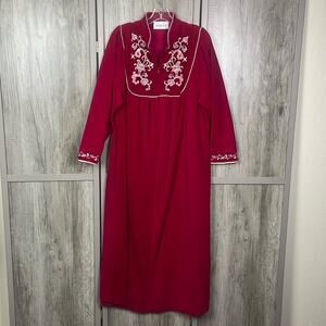 Vintage 70's Vanity Fair Velvet Floral Embroidered Robe Women's M